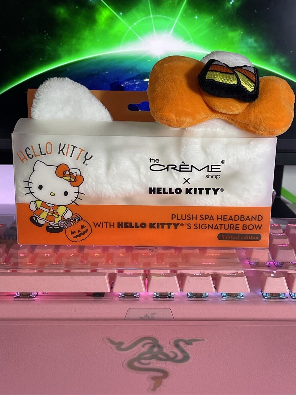 The Creme Shop Sanrio Hello Kitty Halloween Spa Headband White Candy Corn 2024